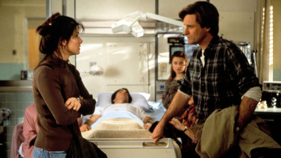 A still from While You Were Sleeping (1995)