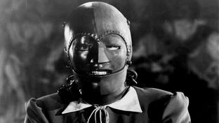 A still from The Man in the Iron Mask (1939)