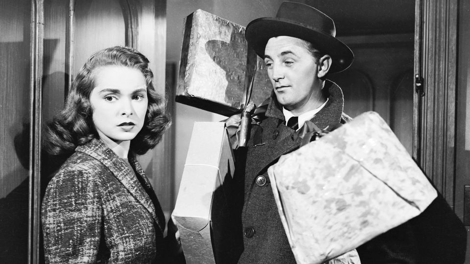 A still from Holiday Affair (1949)